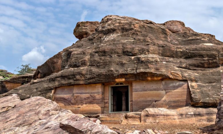 Geological Heritage Conservation and Management for Tourism Use